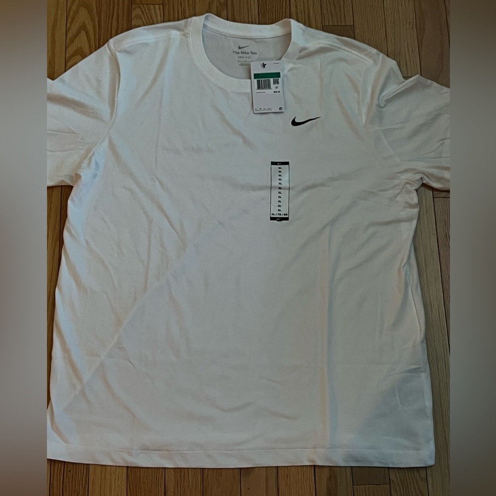 NIKE WHITE MENS T SHIRT WITH ORIGINAL NIKE SWOOSH LOGO XL